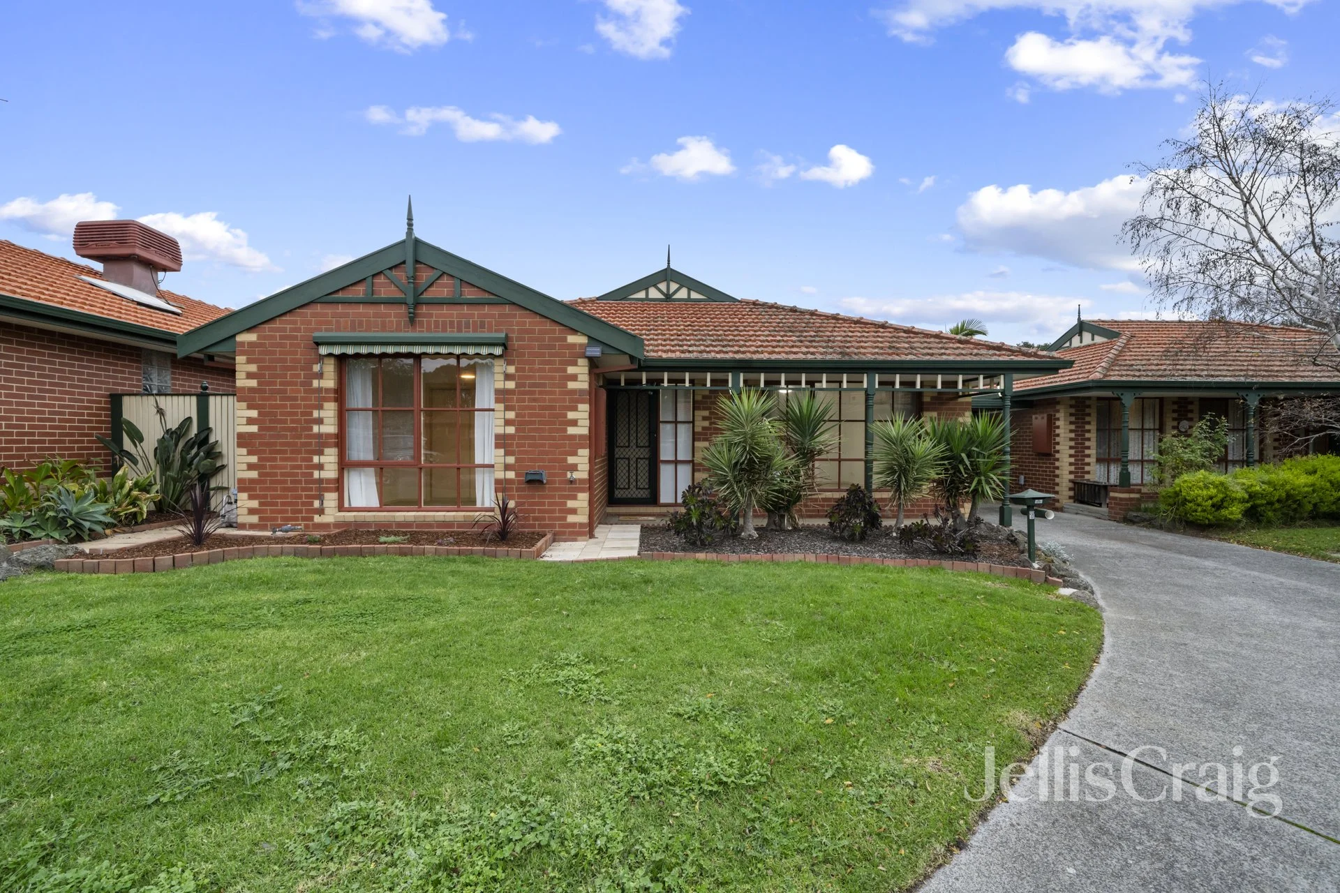 7 Oploo Court, Dingley Village, Vic 3172