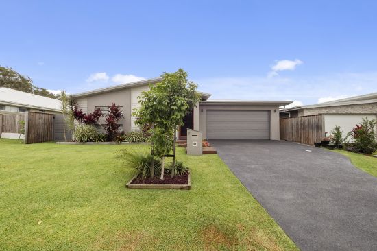 7 Red Gum Circuit, Sapphire Beach, NSW 2450