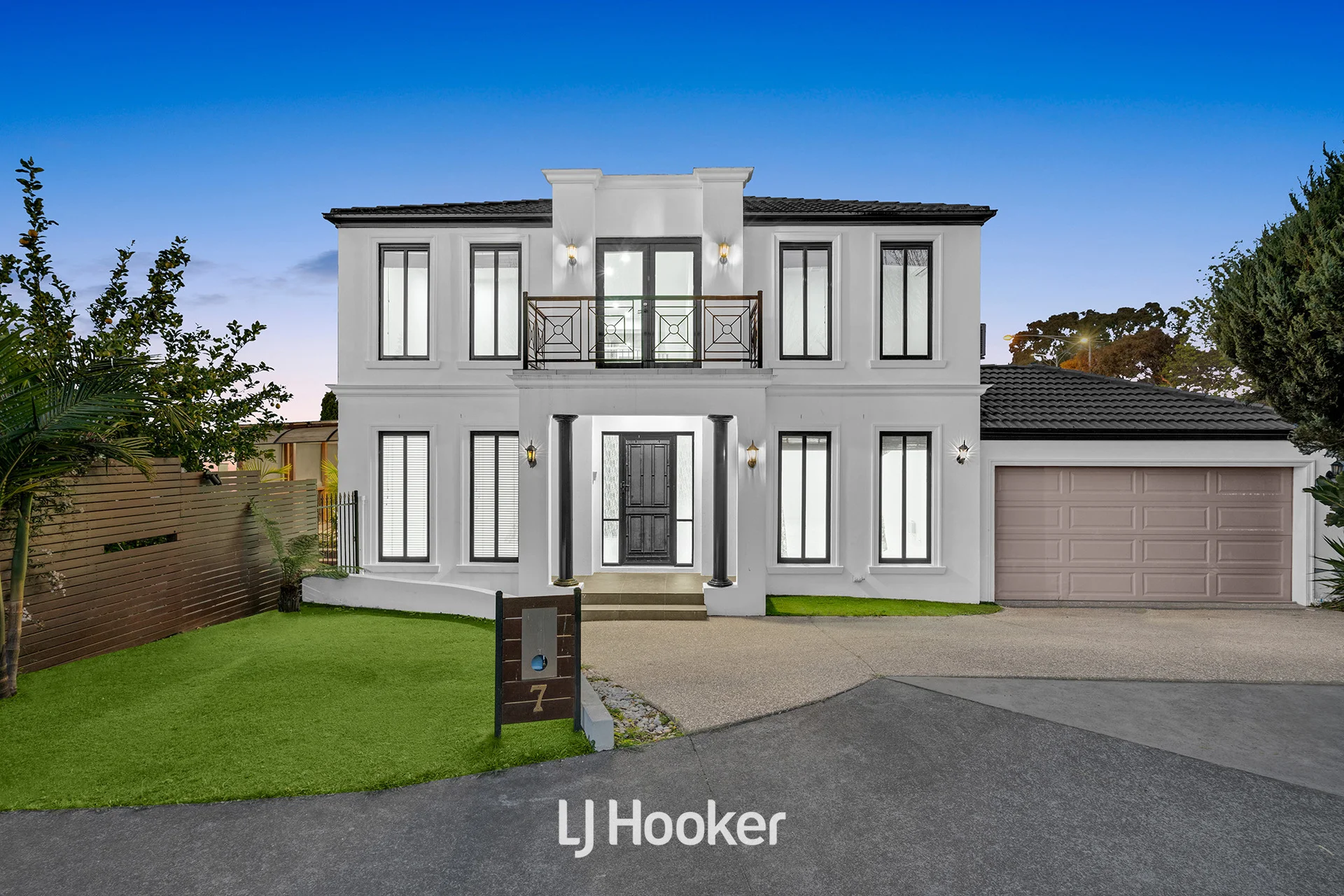 7 Redleaf Close, Hampton Park, Vic 3976