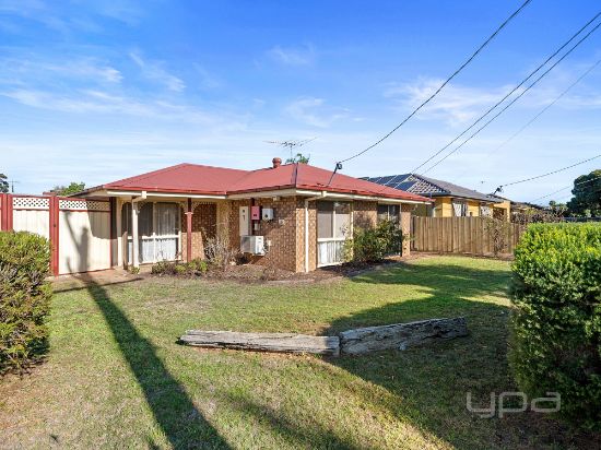 7 Second Avenue, Melton South, Vic 3338