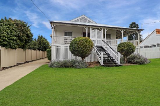 7 Whitehill Road, Newtown, Qld 4305