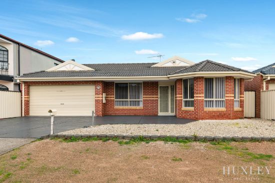 7 Willowood Court, Taylors Hill, Vic 3037
