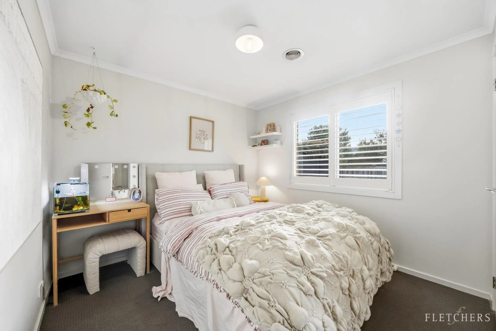 70 Cinnamon Drive, Lake Gardens, Vic 3355