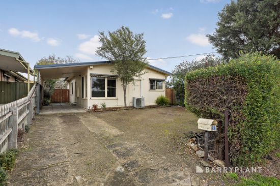 70 Ninth Avenue, Rosebud, Vic 3939