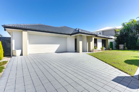 71 Freshwater Drive, Banksia Beach, Qld 4507