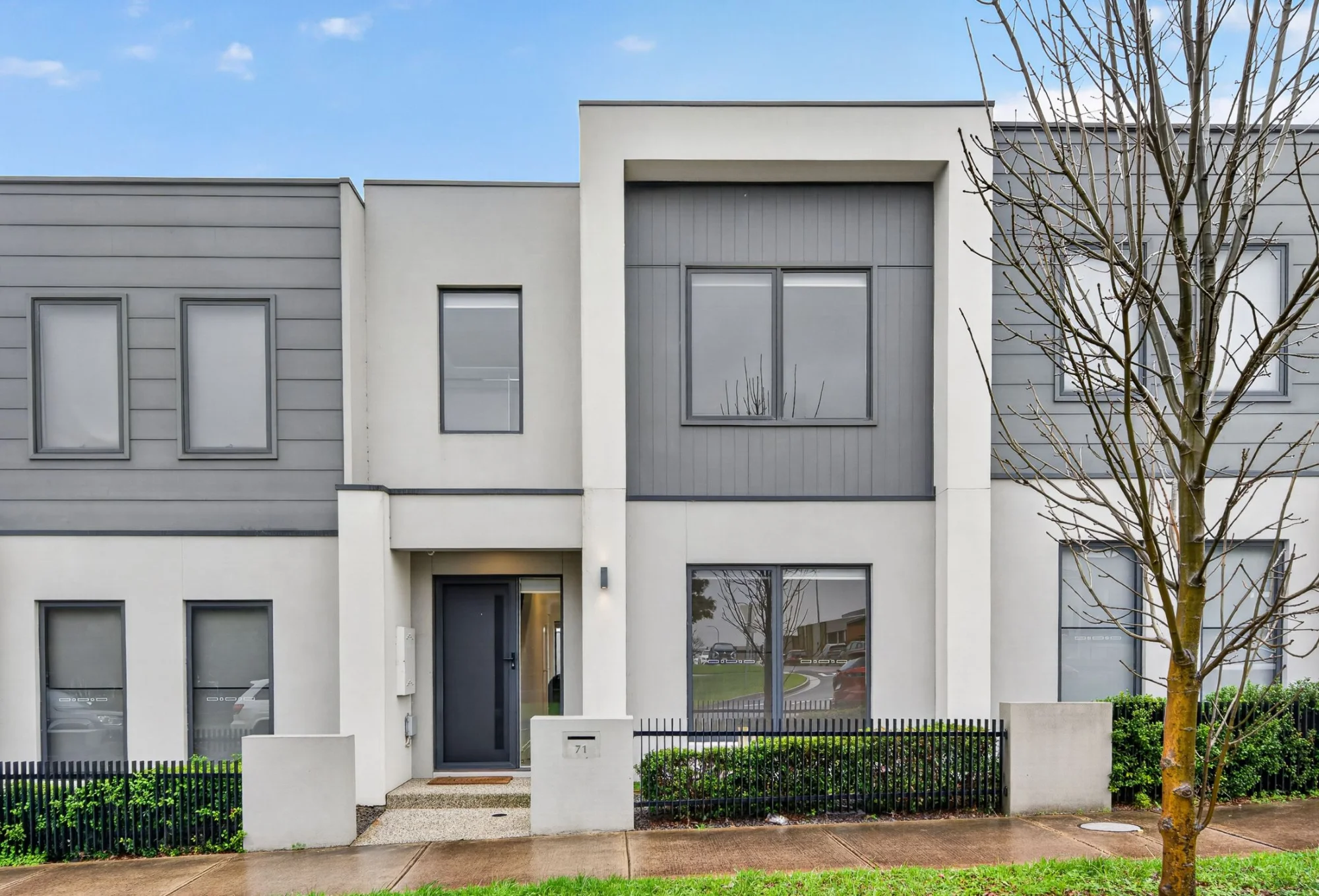 71 Ramlegh Boulevard, Clyde North VIC 3978