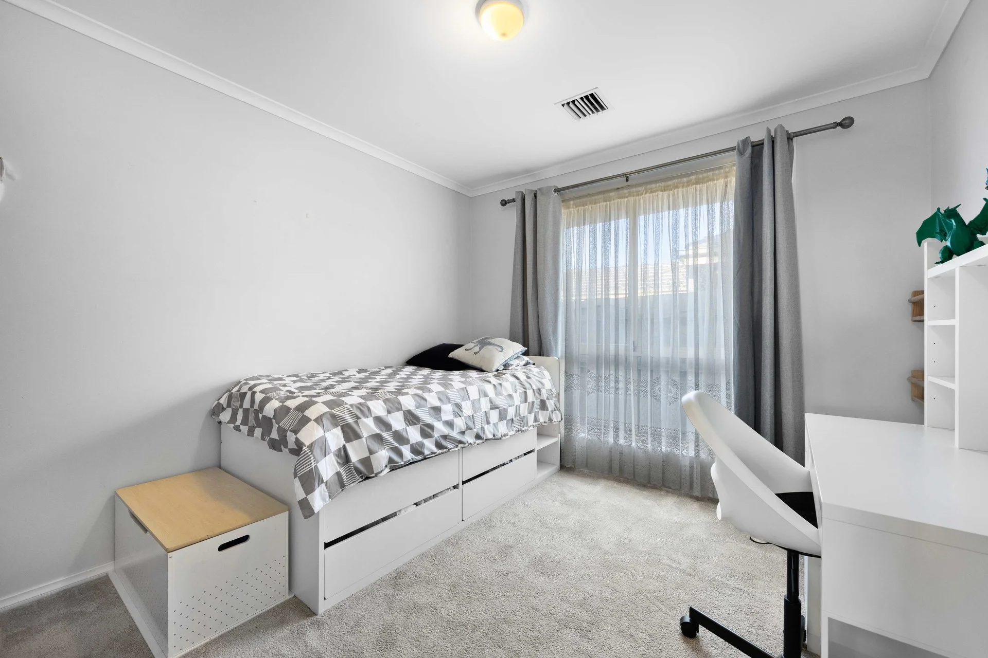 71 Truro Crescent, Taylors Lakes, Vic 3038