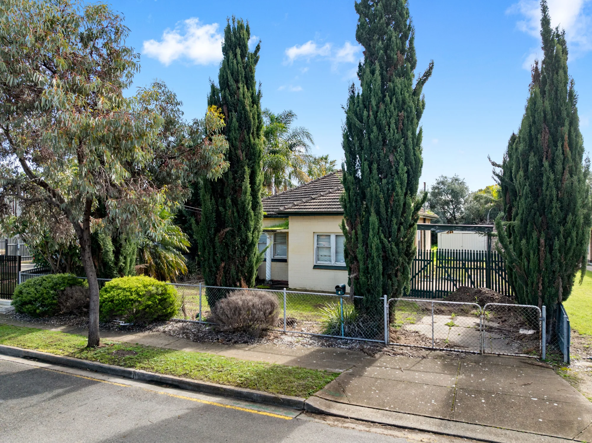 74 Overland Road, Croydon Park SA 5008
