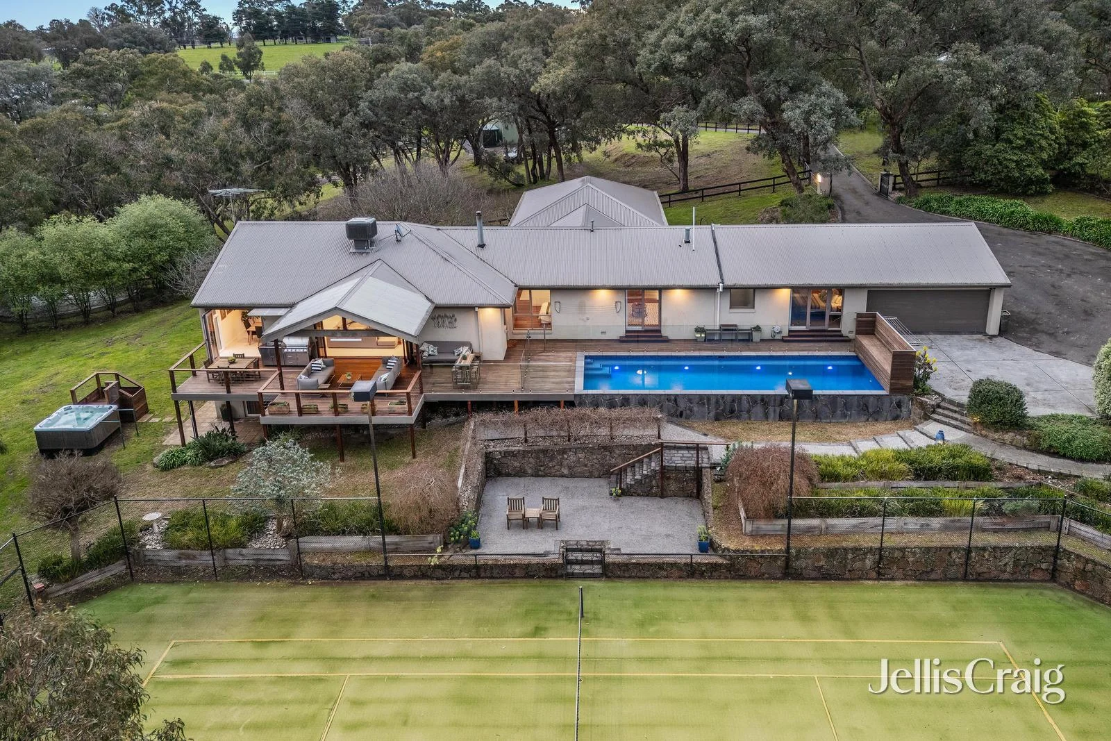 74 Research-Warrandyte Road, Research, Vic 3095