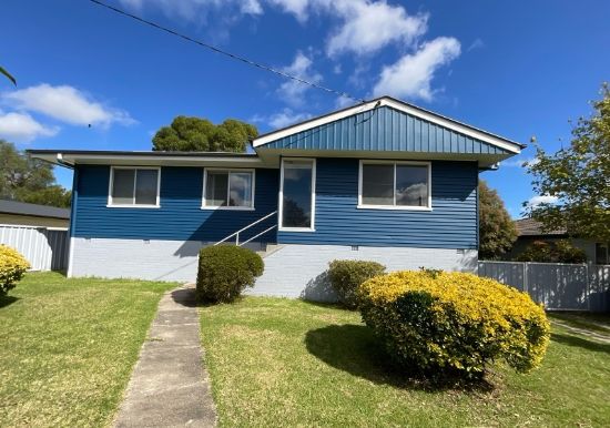 76 Logan Street, Tenterfield, NSW 2372