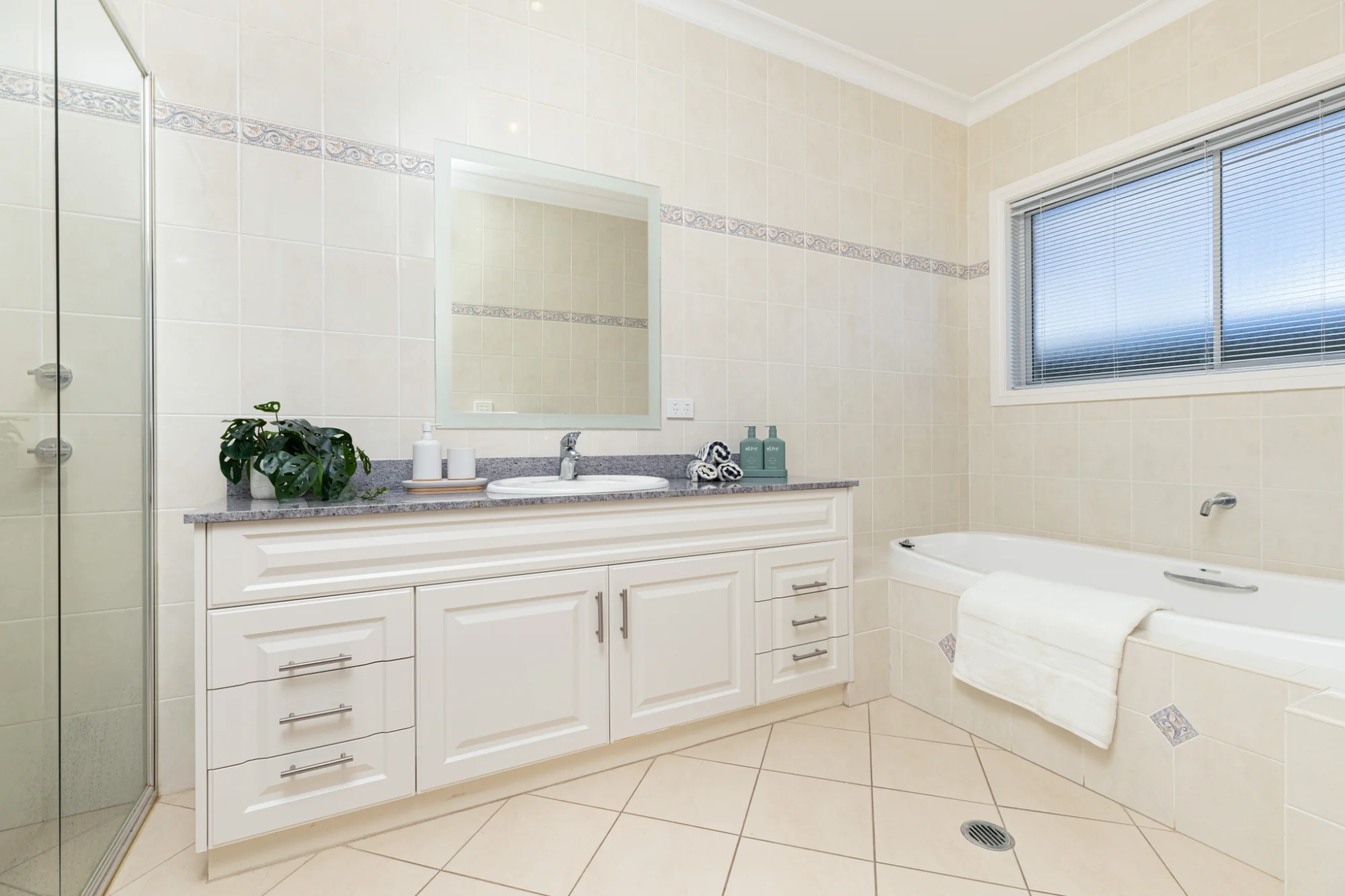 76 Redden Drive, Kellyville, NSW 2155