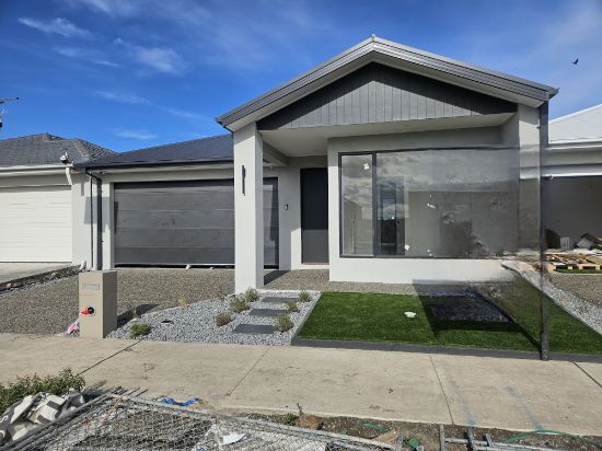 77 Brown Boulevard, Donnybrook, Vic 3064