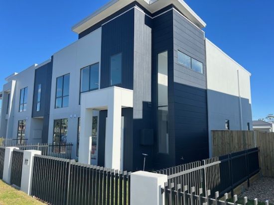 79 Dransfield Drive, Oran Park, NSW 2570
