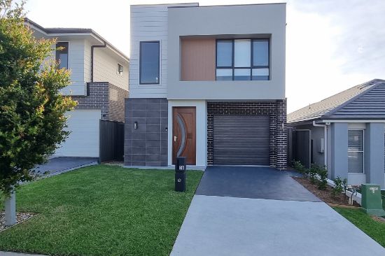 7B Russell Street, Oran Park, NSW 2570