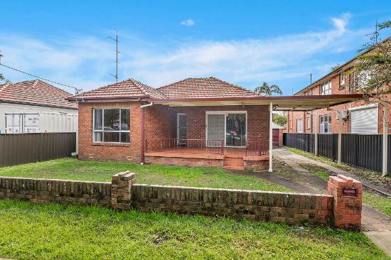 8 Achilles Avenue, North Wollongong, NSW 2500