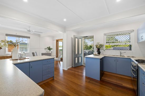 8 Alberon Street, Wishart, Qld 4122