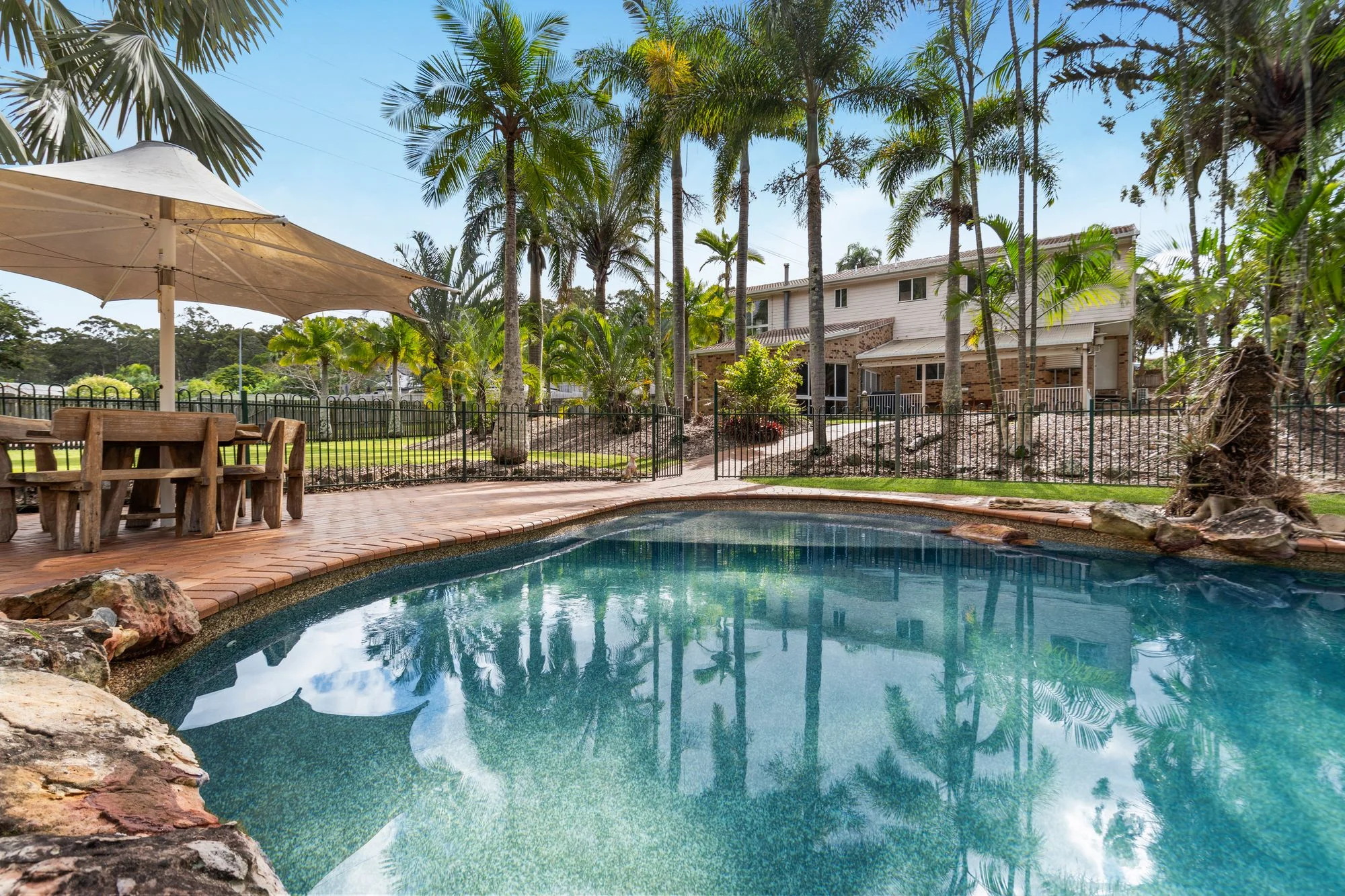 8 Albin Court, Rochedale South, Qld 4123