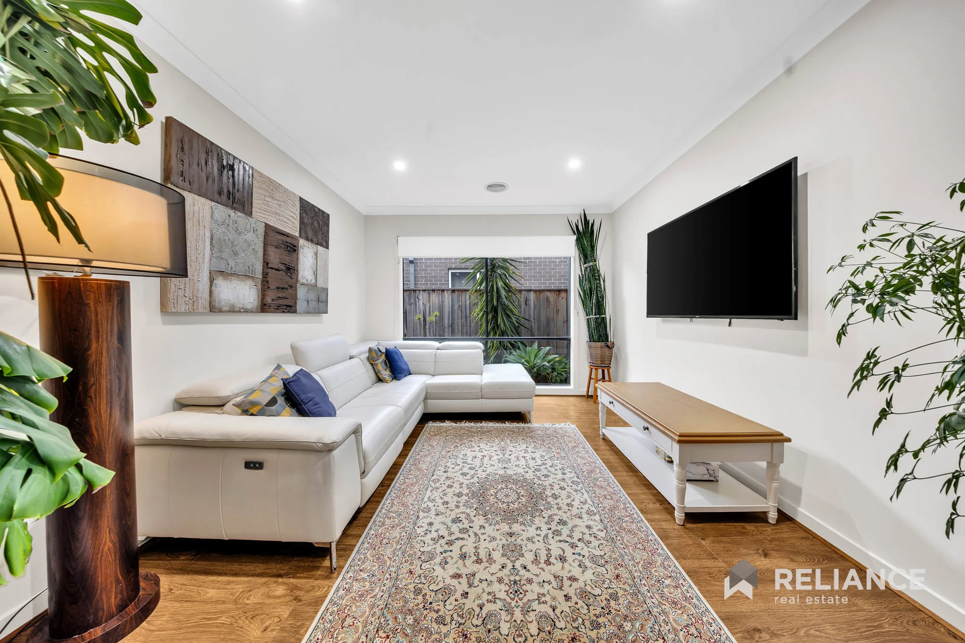 8 Amaretto Circuit, Manor Lakes, Vic 3024