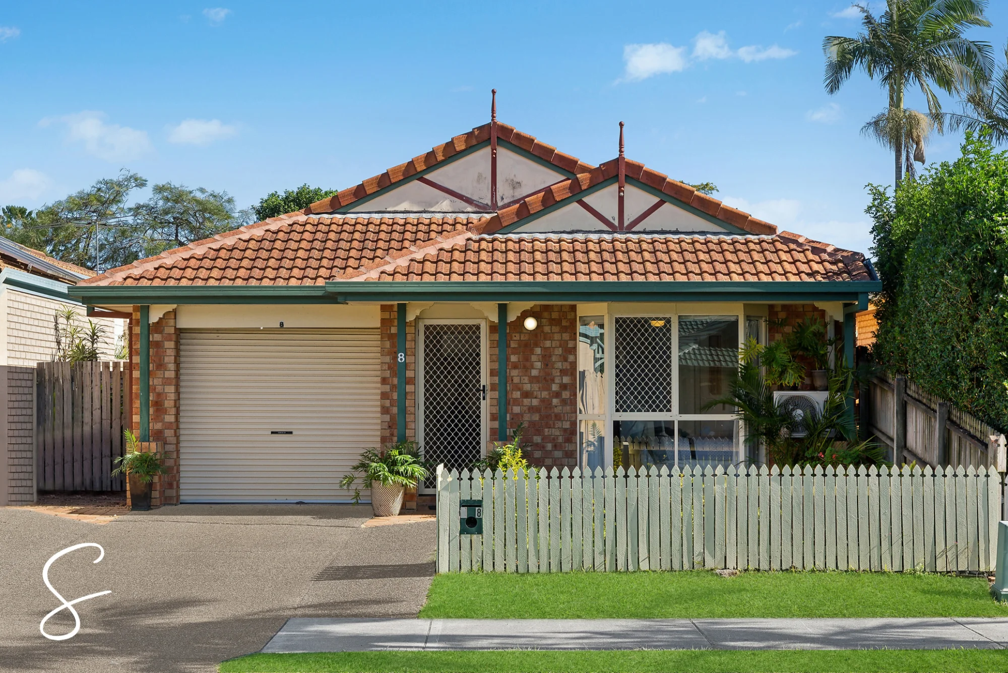8 Appleyard Crescent, Coopers Plains, Qld 4108