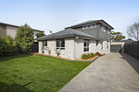 8 Benambra Street, Mornington, Vic 3931