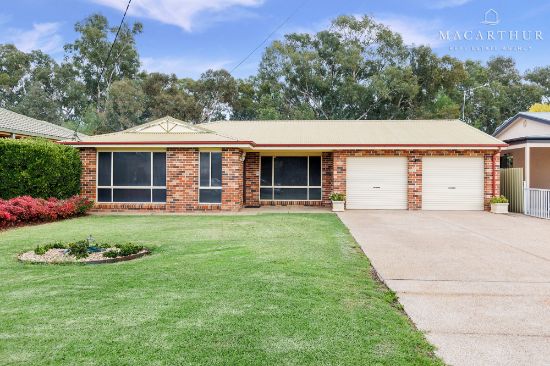 8 Bocquet Street, Lake Albert, NSW 2650