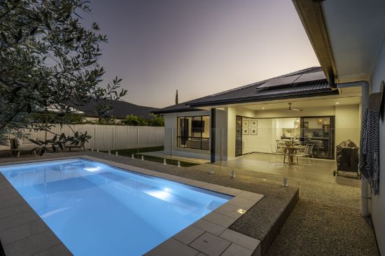 8 Bowerbird Avenue, Burnside, Qld 4560