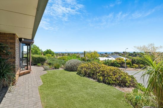 8 Brett Crescent, Hallett Cove, SA 5158