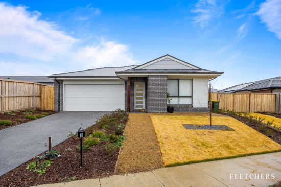 8 Brownlee Bvd, Winter Valley, Vic 3358