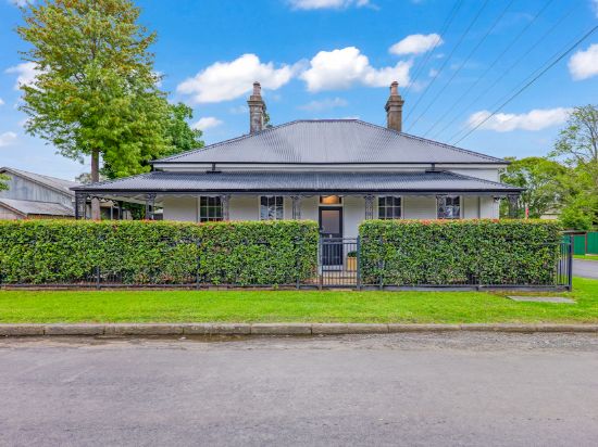 8 Cambridge Street, Singleton, NSW 2330