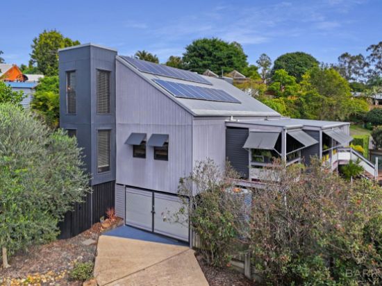 8 Carex Street, Bellbowrie, Qld 4070