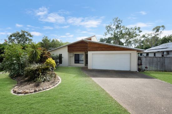 8 Clearwater Court, Bushland Beach, Qld 4818