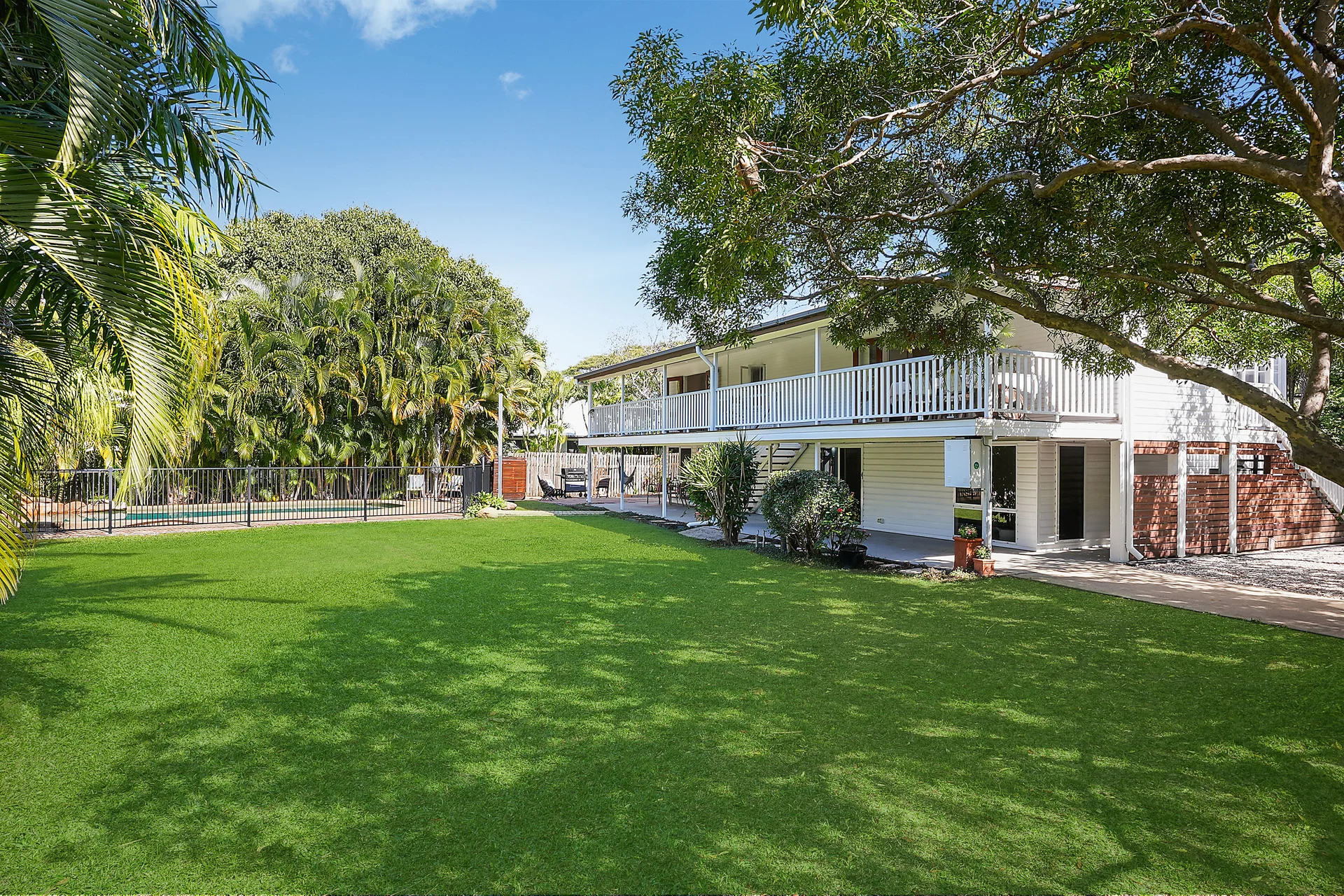 8 Comerford Crescent, Belgian Gardens, Qld 4810