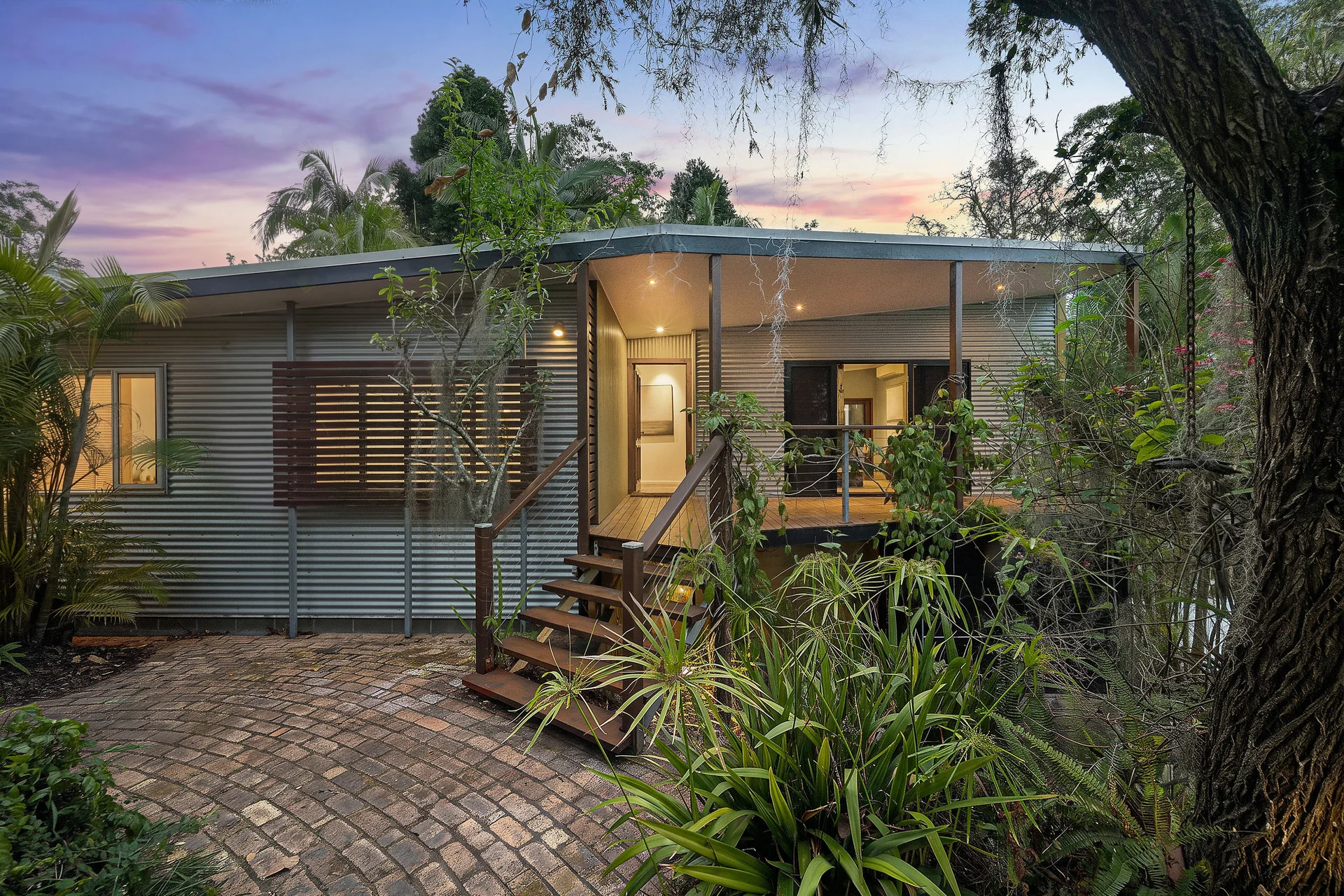 8 Couldrey Street, Bardon, Qld 4065