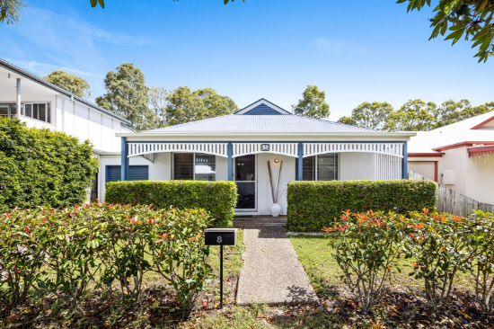 8 Crete Court, Kawana Island, Qld 4575
