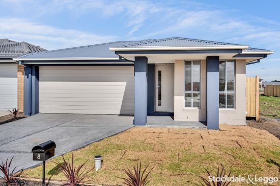 8 Darling Street, Donnybrook, Vic 3064