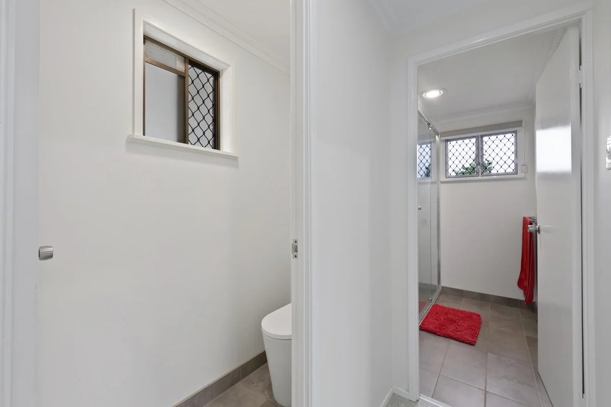 8 Davey Street, Glenella, Qld 4740