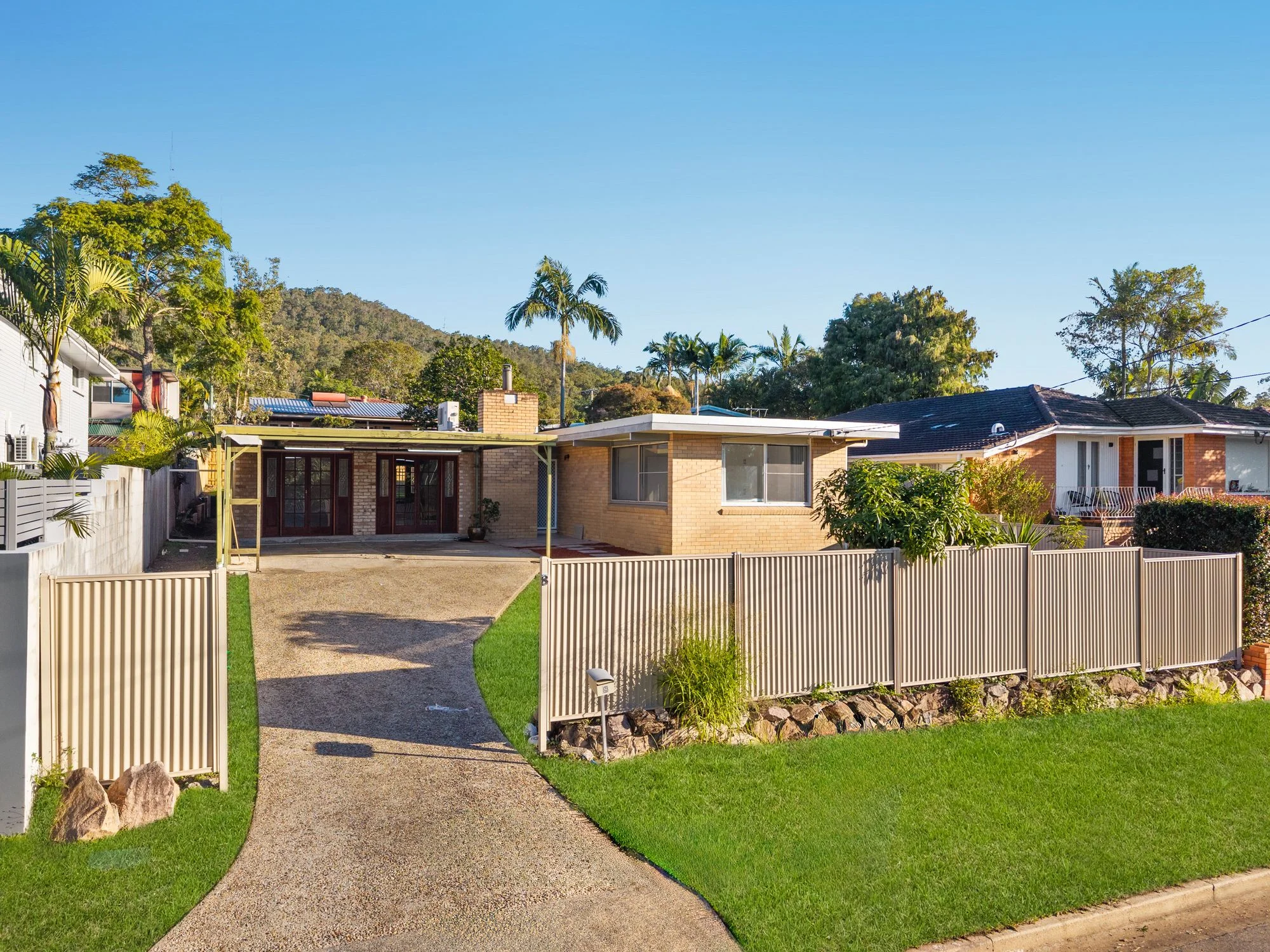 8 Devonhill Street, The Gap, Qld 4061