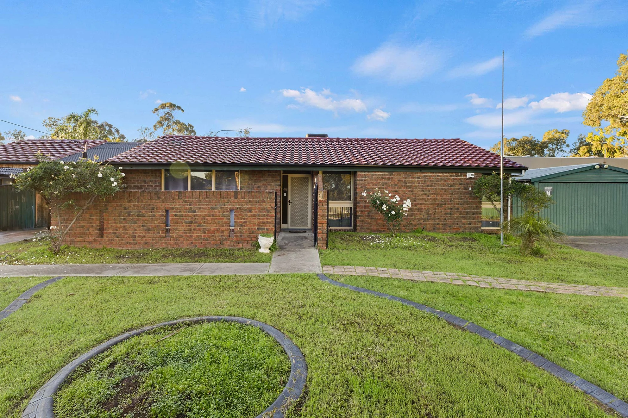 8 Elaine Ave, Pooraka, SA 5095