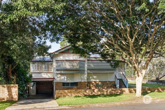 8 Ennever Street, Bardon, Qld 4065
