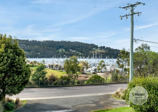 8 Ferry Road, Kettering, Tas 7155