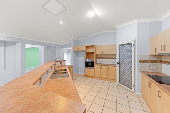 8 Grassmere Court, Banora Point, NSW 2486