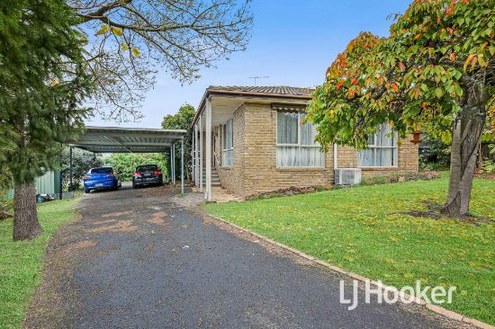 8 Gregory Court, Pakenham, Vic 3810