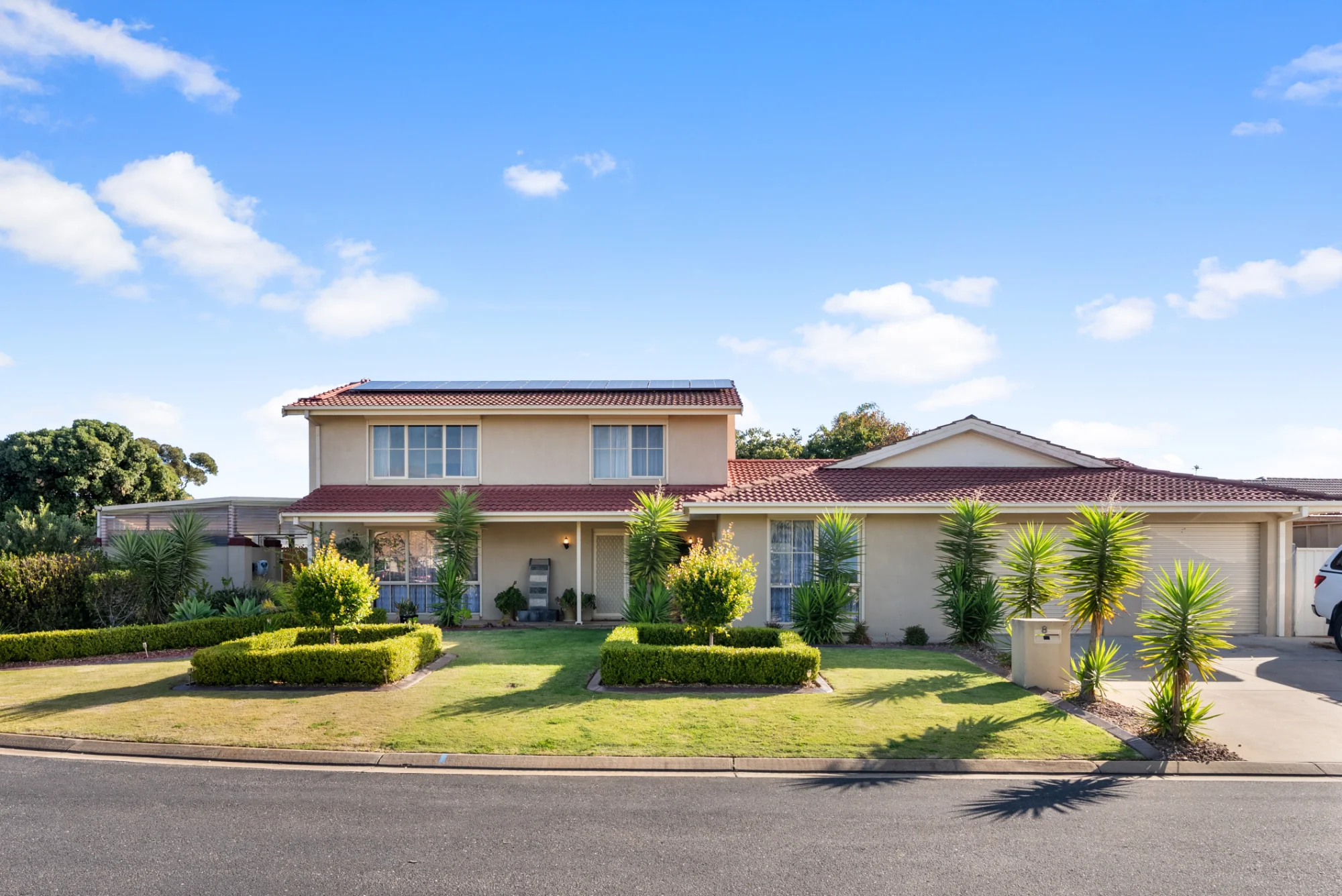 8 Hayes Court, West Lakes, SA 5021