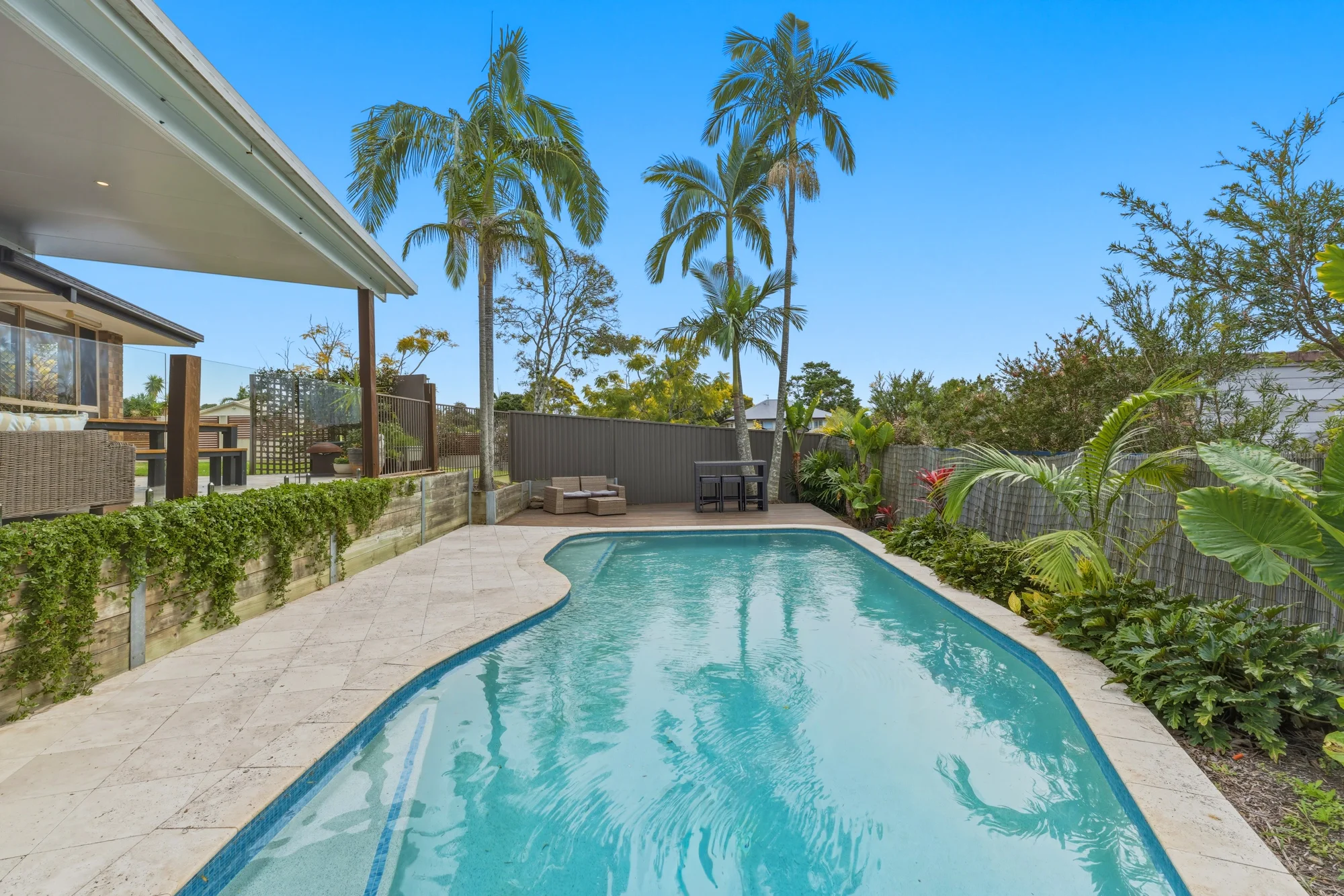 8 Holterman Court, Mudgeeraba, Qld 4213