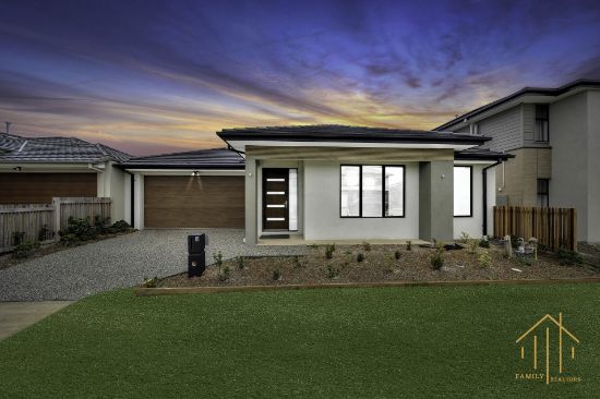 8 Homely Avenue, Clyde North, Vic 3978