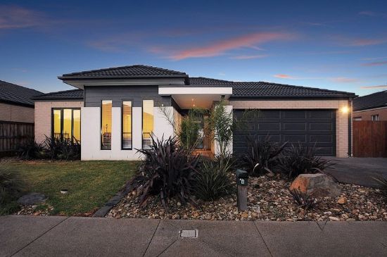 8 Honeybark Crescent, Lyndhurst, Vic 3975