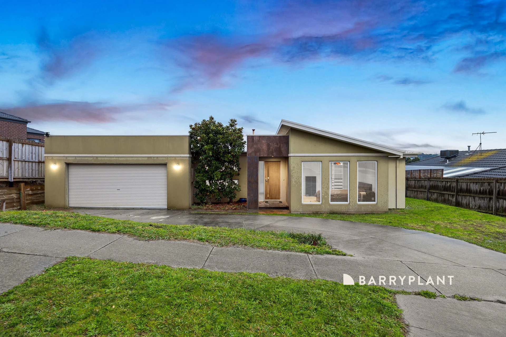 8 Howard Street, Warragul, Vic 3820