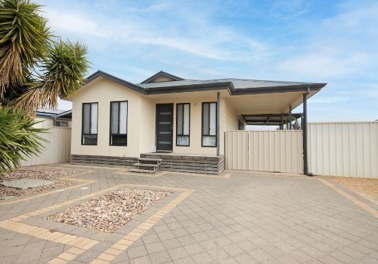 8 Jamieson Way, Wallaroo, SA 5556