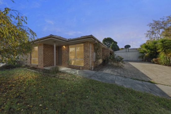 8 Kara Court, Pakenham, Vic 3810