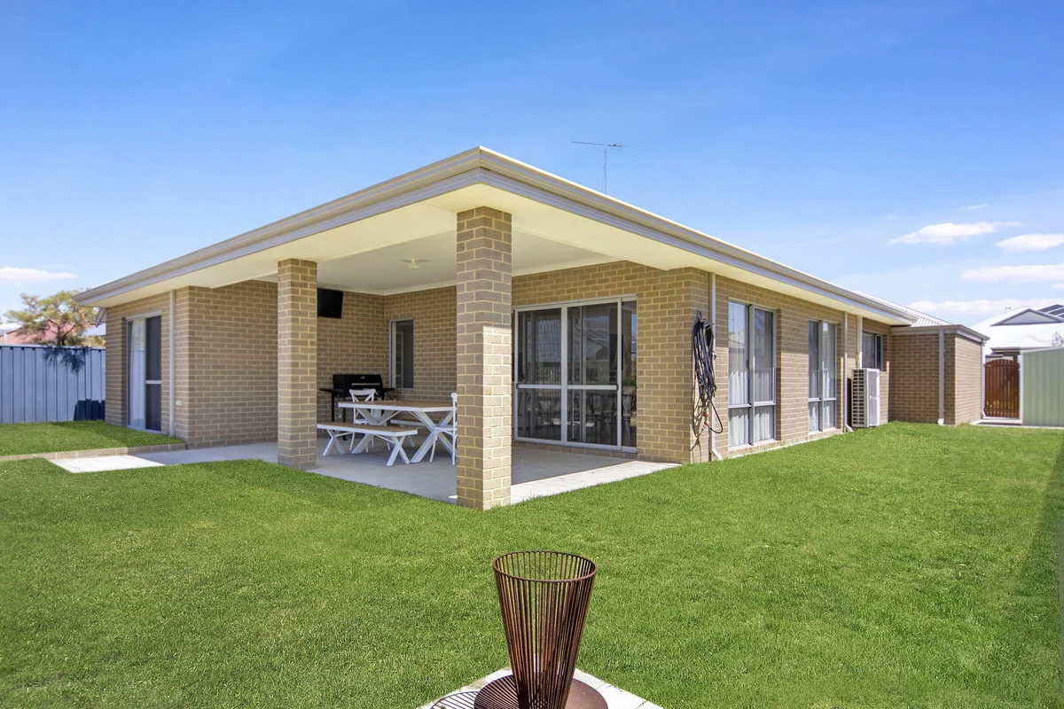 8 Killarney Road, Dunsborough, WA 6281